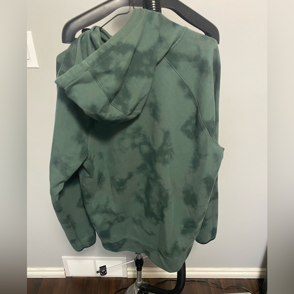 Old Navy Active Tech - Picture 2 of 2